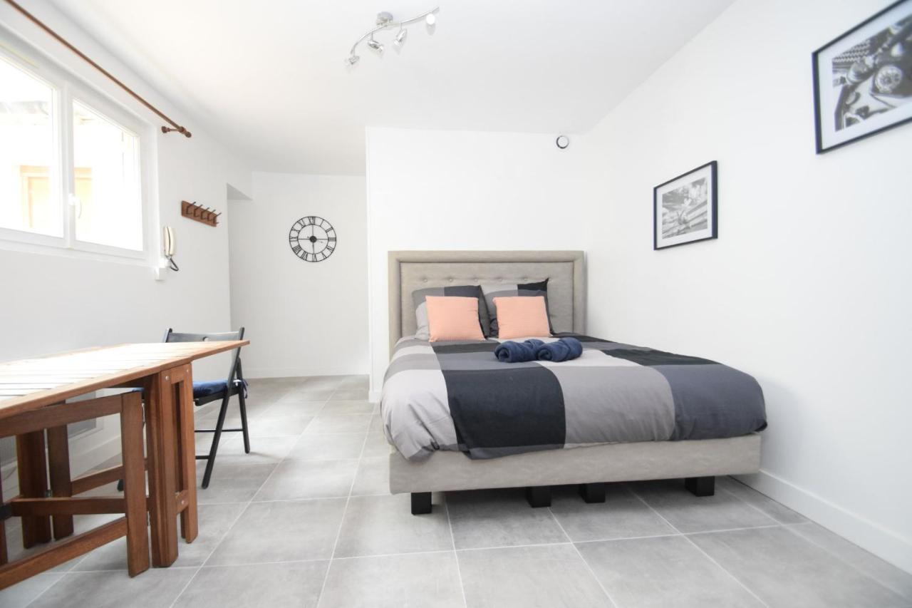 Appartement Refait à Neuf Aux Porte De Paris Proche Rermétro